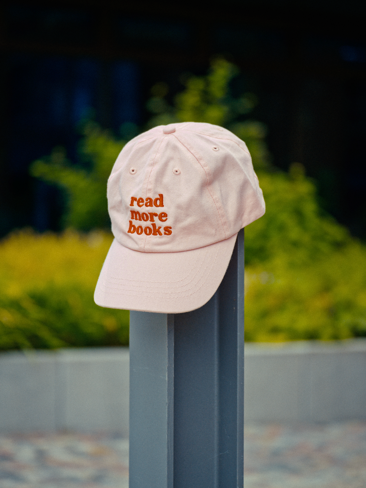 READ MORE BOOKS caps